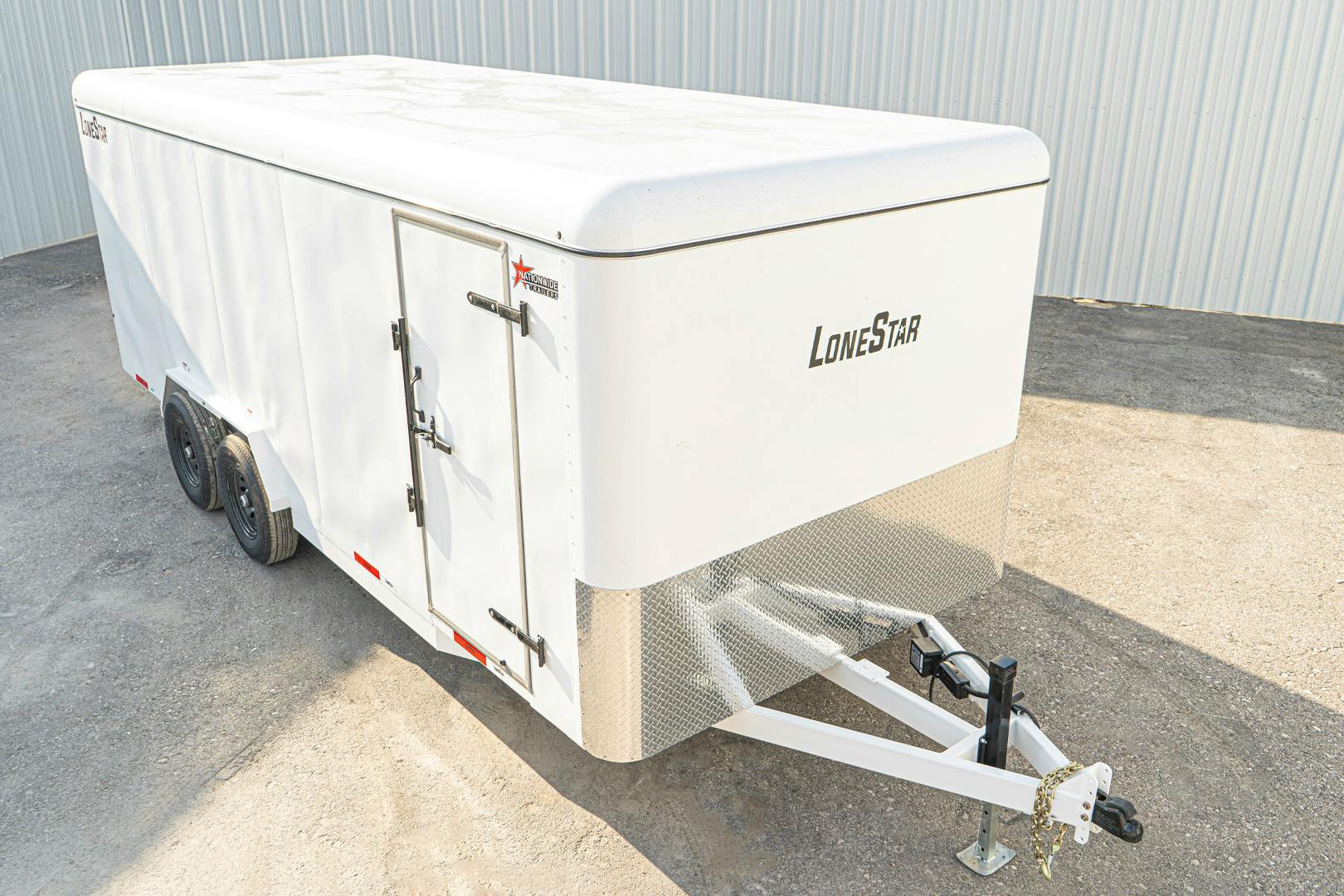 LoneStar 7.10'x20' 14k Steel Enclosed Cargo Trailer w/ Rear Ramp Door (C2) - Stock #88687 - Image 4 of 17