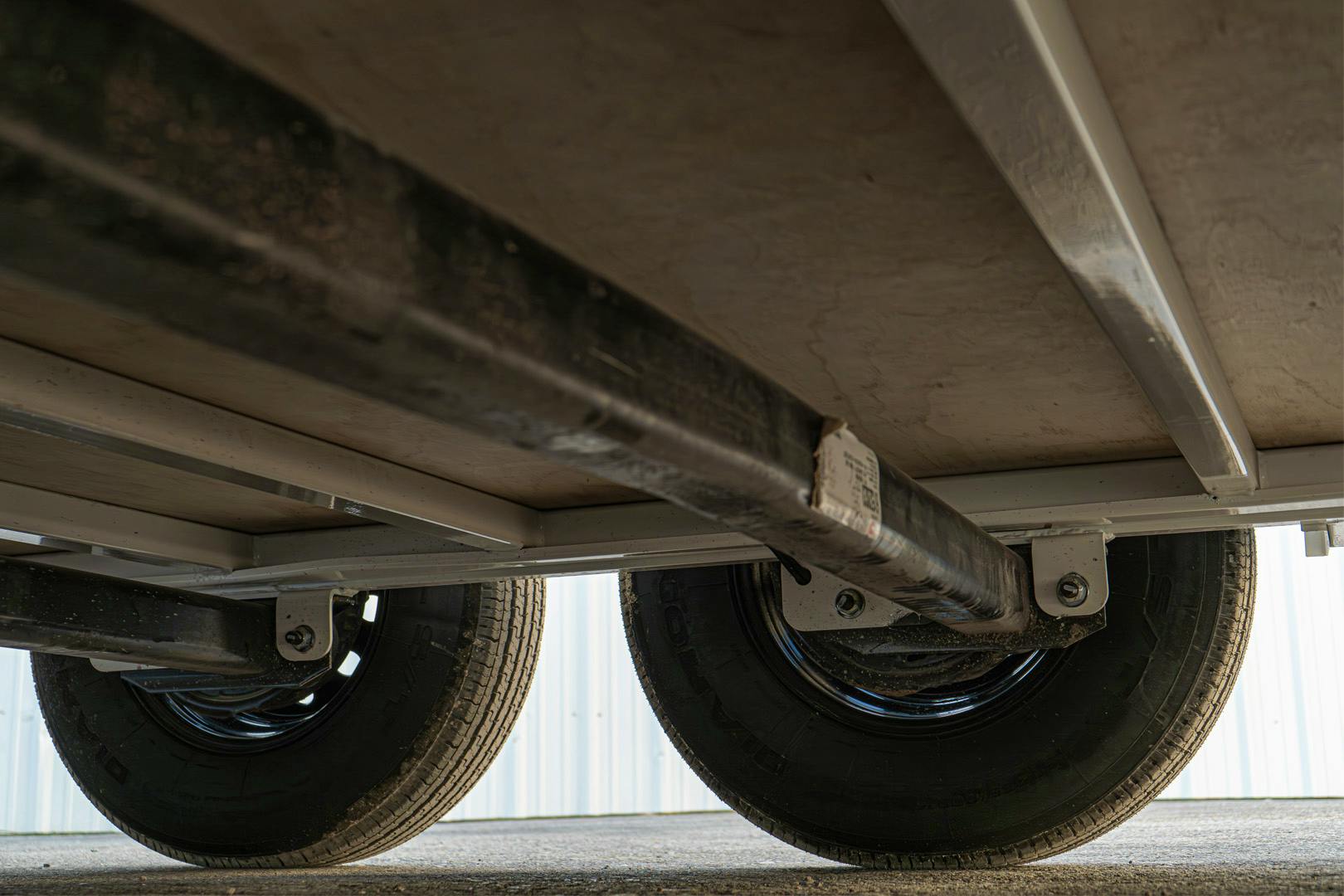 LoneStar 7.10'x24' 14k Steel Enclosed Cargo Trailer w/ Rear Barn Doors (C2) - Stock #88731 - Image 10 of 19