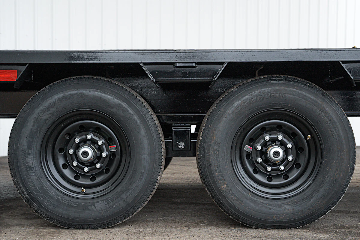 PJ Trailers 32'x102" Gooseneck Low Pro Flatbed Trailer w/ Singles (LS) - Stock #88795 - Image 8 of 16 PJ Trailers 32'x102" Gooseneck Low Pro Flatbed Trailer w/ Singles (LS) - Stock #88795 - Image 8 of 16