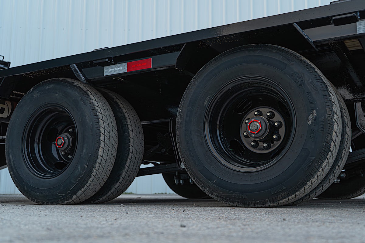 PJ Trailers 40'x102" Gooseneck Low Pro Flatbed Trailer w/ Duals (LD) - Stock #88806 - Image 14 of 20 PJ Trailers 40'x102" Gooseneck Low Pro Flatbed Trailer w/ Duals (LD) - Stock #88806 - Image 14 of 20