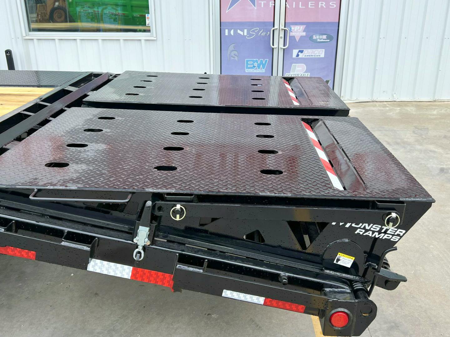 PJ Trailers 25'x102" Low Pro Pintle Flatbed Trailer w/ Duals (PL) - Stock #88821 - Image 6 of 8