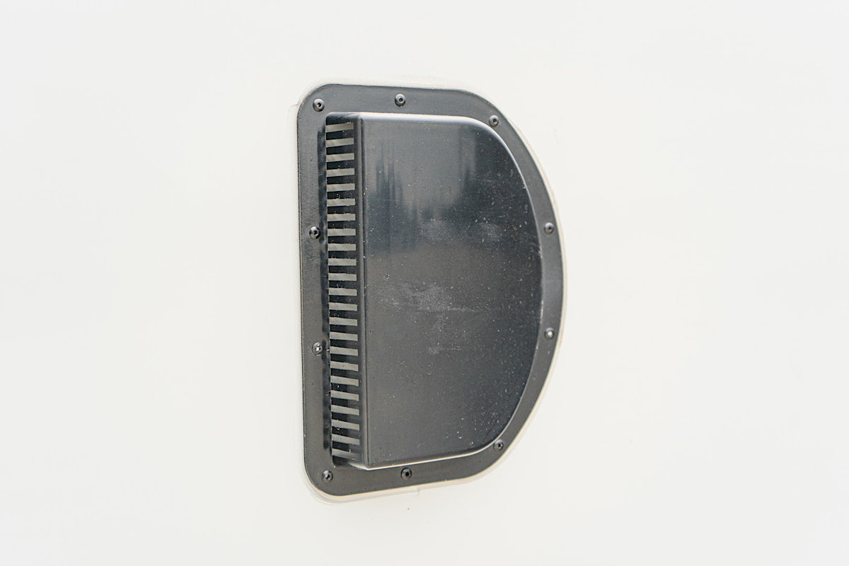 CellTech 8.5'x24' All-Steel Enclosed Cargo Trailer w/ Rear Ramp Door (C2) - Stock #88838 - Image 10 of 19 CellTech 8.5'x24' All-Steel Enclosed Cargo Trailer w/ Rear Ramp Door (C2) - Stock #88838 - Image 10 of 19