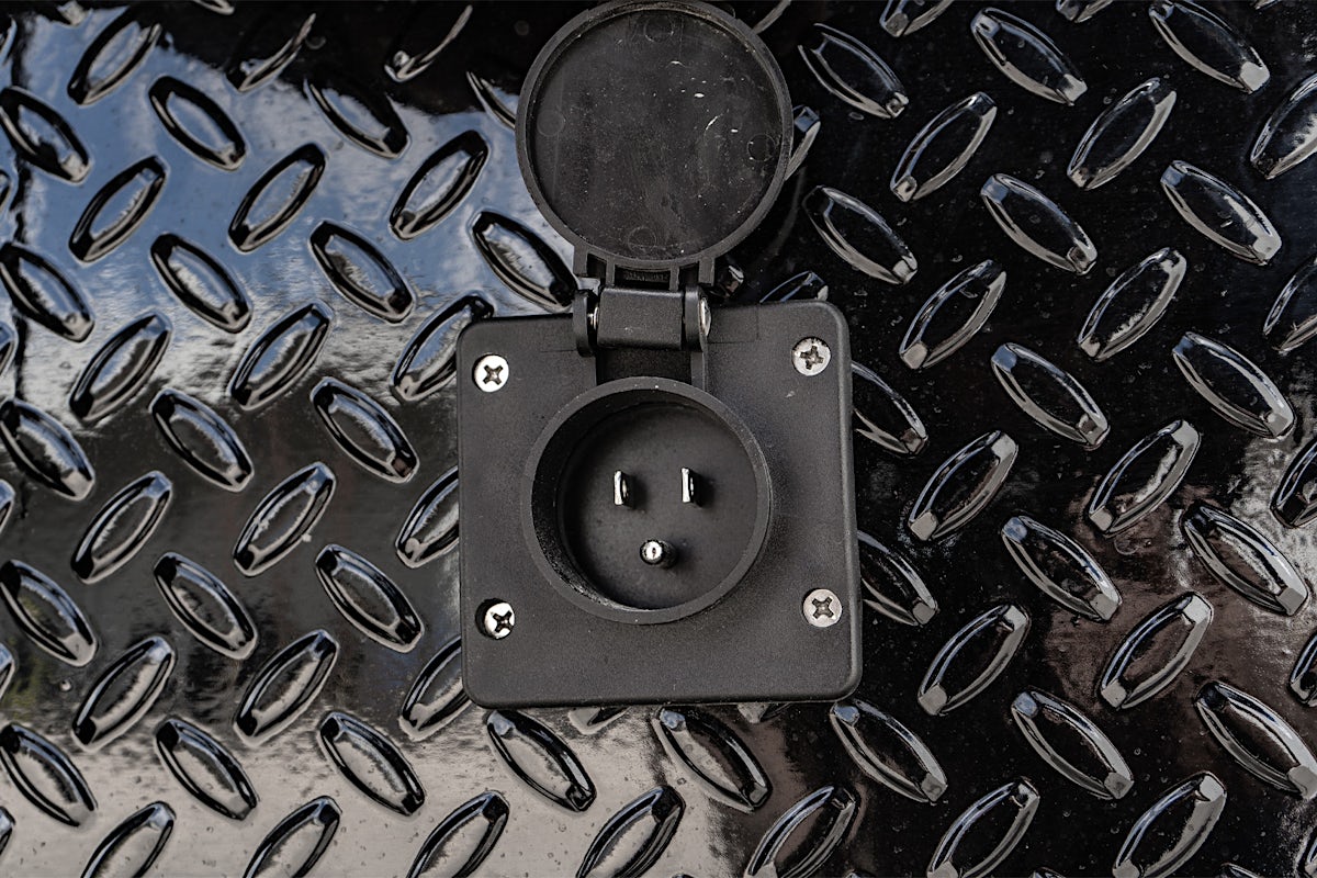 PJ Trailers 14'x83" Low Pro High Side Dump Trailer w/ 4' Sides (DM) - Stock #88843 - Image 13 of 33 PJ Trailers 14'x83" Low Pro High Side Dump Trailer w/ 4' Sides (DM) - Stock #88843 - Image 13 of 33