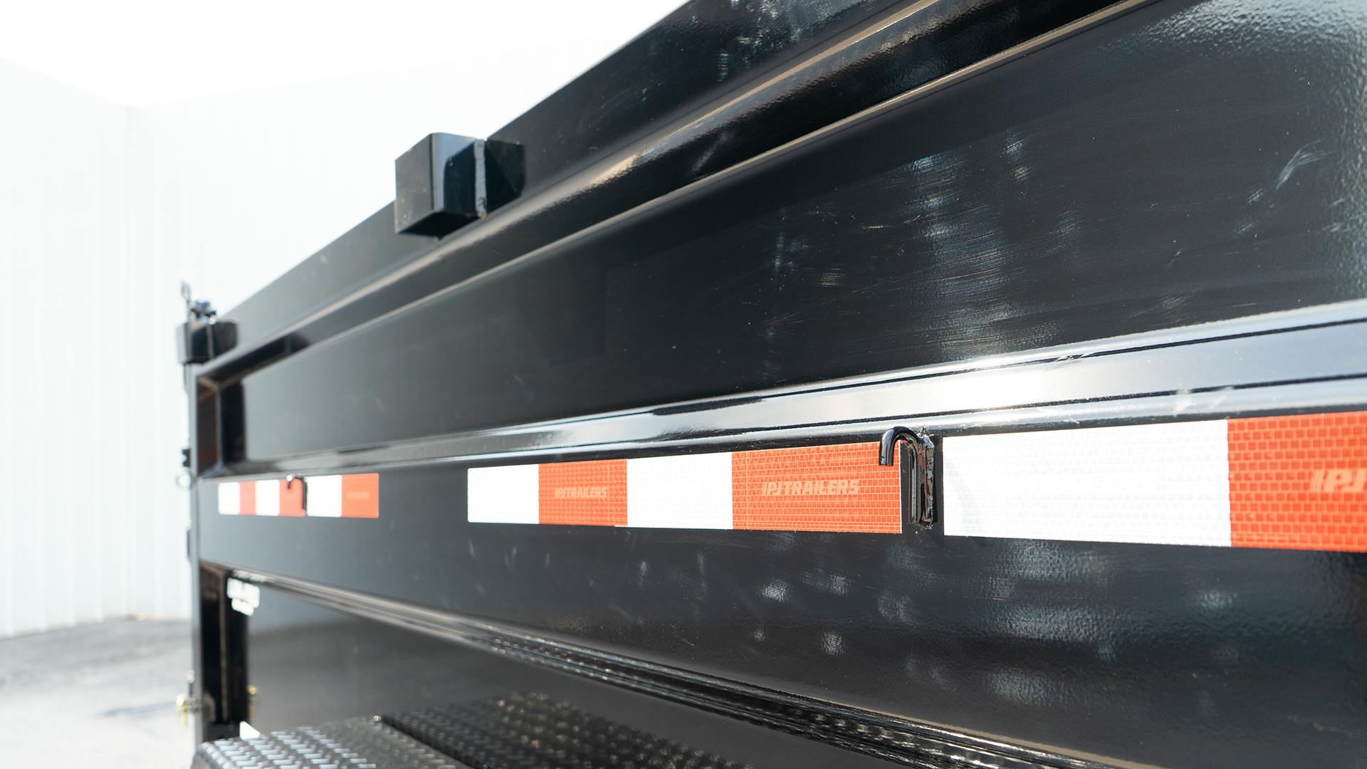 PJ Trailers 14'x83" Low Pro High Side Dump Trailer w/ 3' Sides (DM) - Stock #88891 - Image 17 of 25