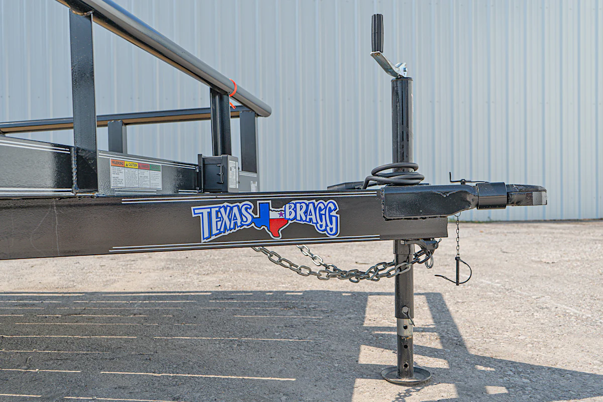 Texas Bragg 16'x83" Utility Trailer w/ Slide-In Ramps (U2) - Stock #88968 - Image 4 of 9 Texas Bragg 16'x83" Utility Trailer w/ Slide-In Ramps (U2) - Stock #88968 - Image 4 of 9