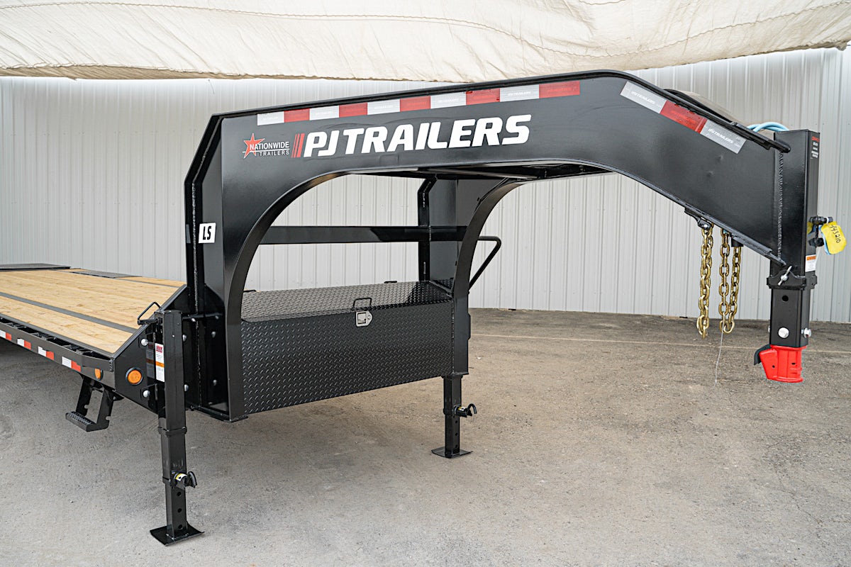 PJ Trailers 32'x102" Gooseneck Low Pro Flatbed Trailer w/ Singles (LS) - Stock #89092 - Image 4 of 16 PJ Trailers 32'x102" Gooseneck Low Pro Flatbed Trailer w/ Singles (LS) - Stock #89092 - Image 4 of 16