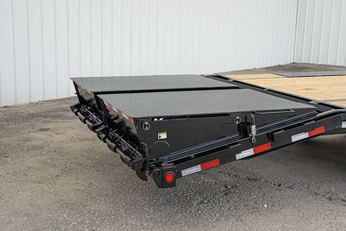 PJ Trailers 32'x102" Gooseneck Low Pro Flatbed Trailer w/ Singles (LS) - Stock #89092 - Image 11 of 16 PJ Trailers 32'x102" Gooseneck Low Pro Flatbed Trailer w/ Singles (LS) - Stock #89092 - Image 11 of 16