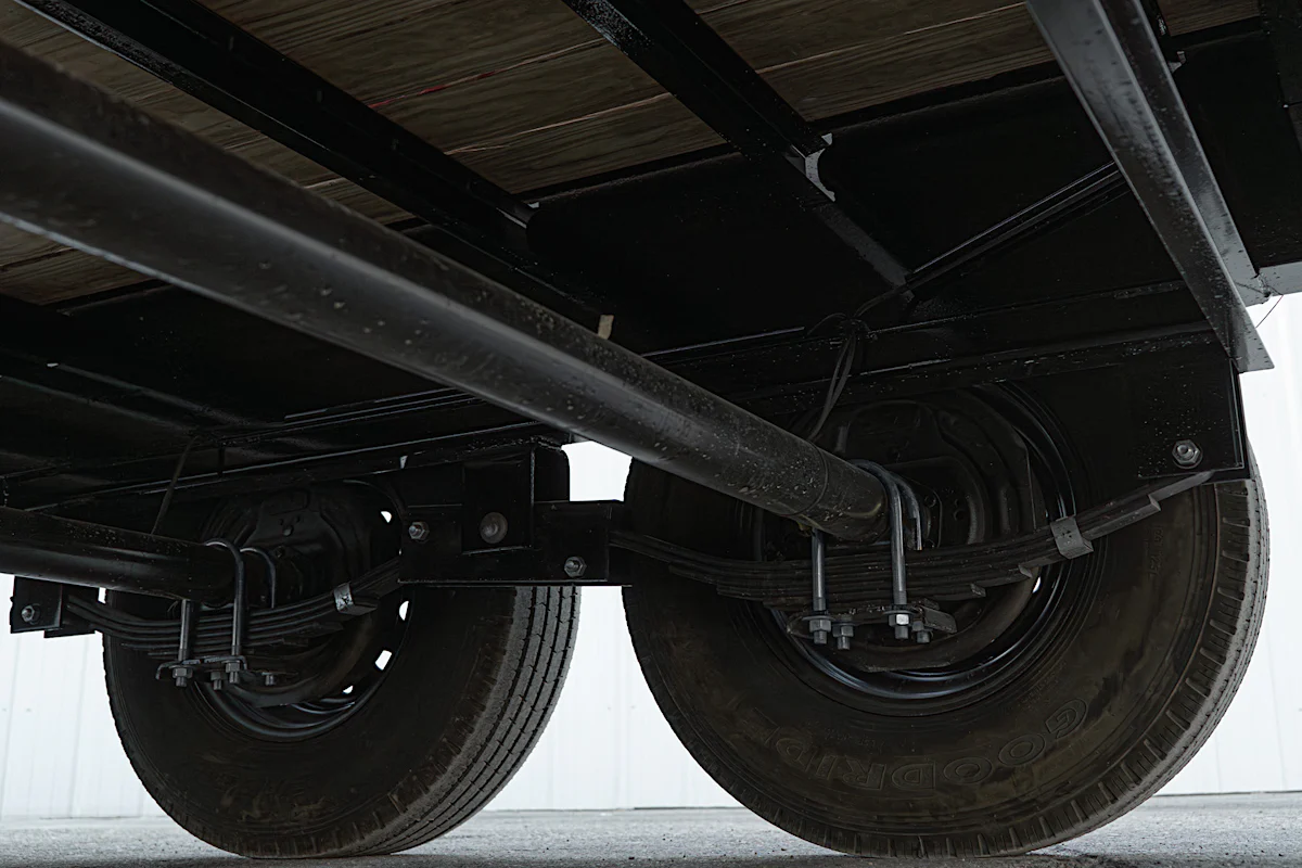 PJ Trailers 40'x102" 18k Gooseneck Flatbed Trailer w/ Singles (LX) - Stock #89254 - Image 21 of 27 PJ Trailers 40'x102" 18k Gooseneck Flatbed Trailer w/ Singles (LX) - Stock #89254 - Image 21 of 27