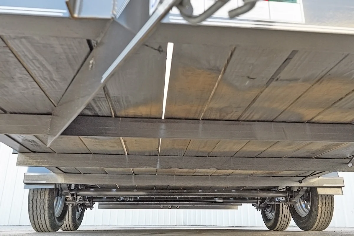 Texas Bragg 16'x83" Landscape Trailer w/ 4' Sides & 4' Gate (L2) - Stock #89273 - Image 10 of 16 Texas Bragg 16'x83" Landscape Trailer w/ 4' Sides & 4' Gate (L2) - Stock #89273 - Image 10 of 16