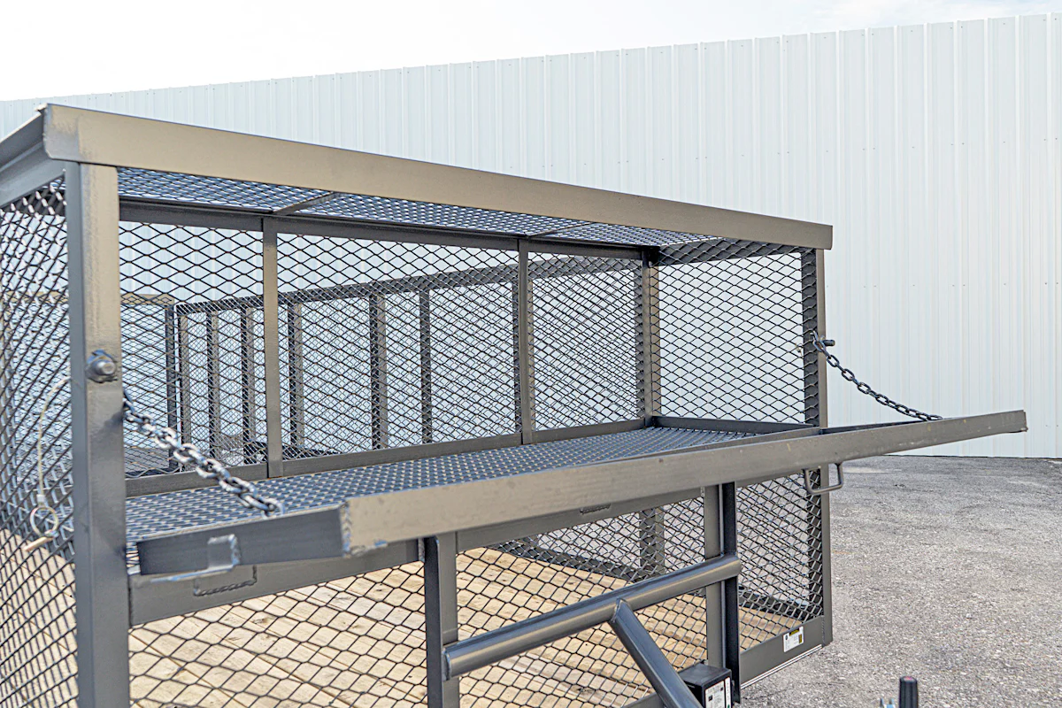 Texas Bragg 16'x83" Landscape Trailer w/ 4' Sides & 4' Gate (L2) - Stock #89273 - Image 7 of 16 Texas Bragg 16'x83" Landscape Trailer w/ 4' Sides & 4' Gate (L2) - Stock #89273 - Image 7 of 16