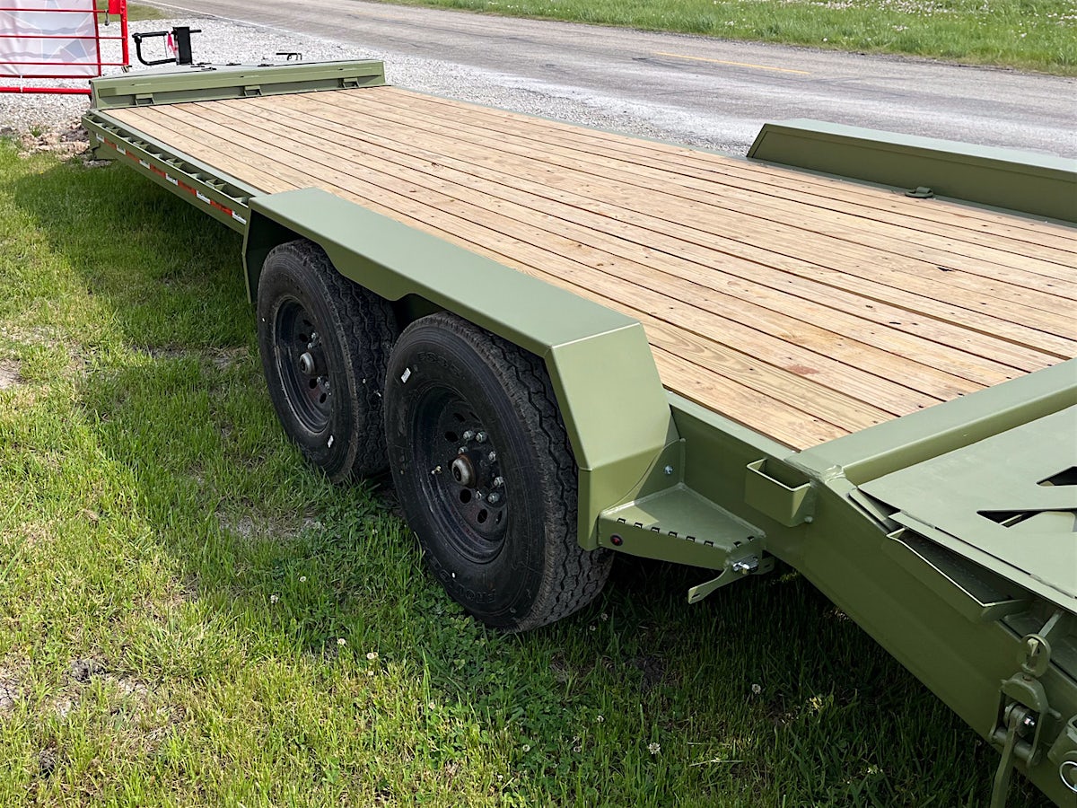 ARC Trailers 22'x83" HD Equipment Trailer w/ 4' Dovetail (BEQ) - Stock #89410 - Image 3 of 5 ARC Trailers 22'x83" HD Equipment Trailer w/ 4' Dovetail (BEQ) - Stock #89410 - Image 3 of 5