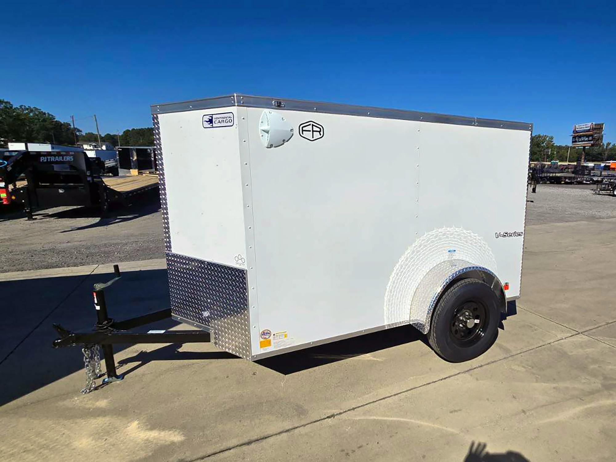 Continental Cargo 5'x8' Enclosed Cargo Trailer w/ Rear Ramp Doors (V-Series) - Stock #89444 - Image 3 of 6