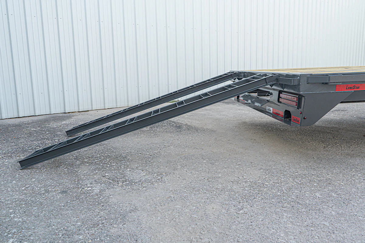 ARC Trailers 40'x102" 18K Gooseneck Flatbed Trailer (GDS) - Stock #89535 - Image 4 of 10 ARC Trailers 40'x102" 18K Gooseneck Flatbed Trailer (GDS) - Stock #89535 - Image 4 of 10
