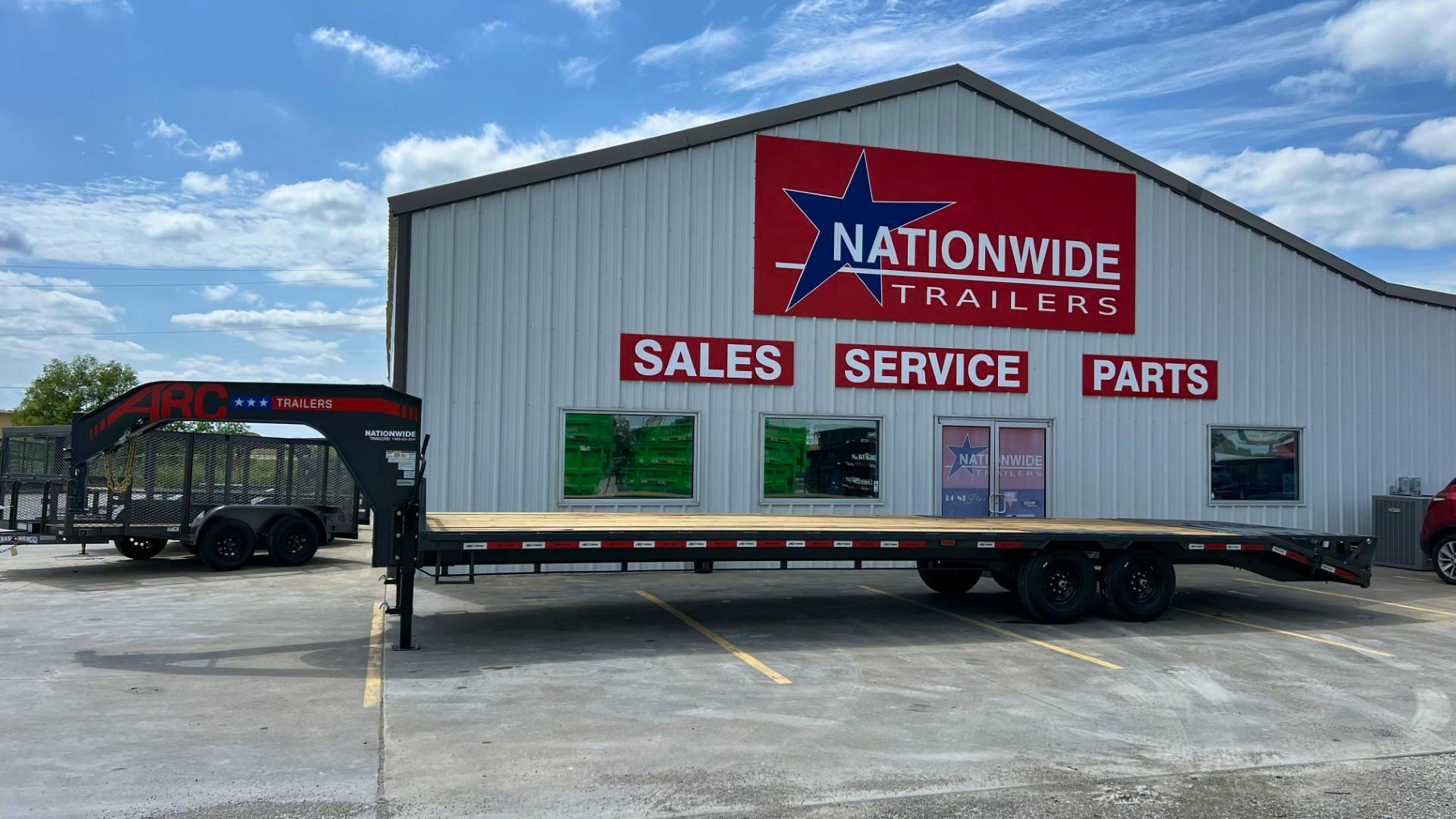 ARC Trailers 32'x102" Gooseneck Flatbed Trailer w/ 5' Dovetail (GDS) - Stock #89536 - Image 5 of 6