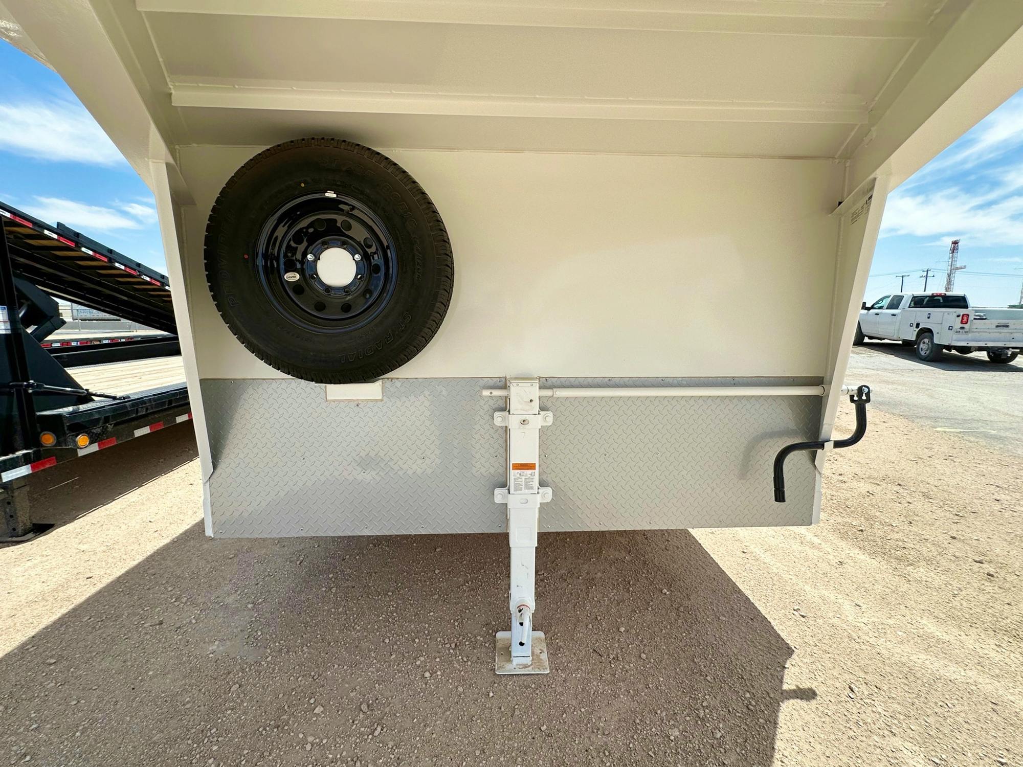 Delco 8'x24' Gooseneck Steel Cargo Trailer w/ Rear Barn Doors