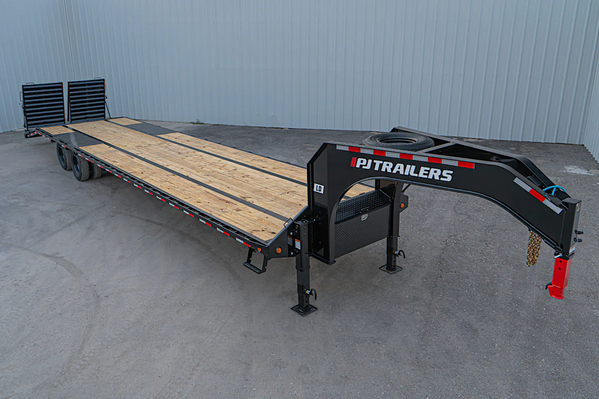 PJ Trailers 40'x102" Gooseneck Low Pro Flatbed Trailer w/ Duals (LD) - Stock #89826 - Image 4 of 20 PJ Trailers 40'x102" Gooseneck Low Pro Flatbed Trailer w/ Duals (LD) - Stock #89826 - Image 4 of 20