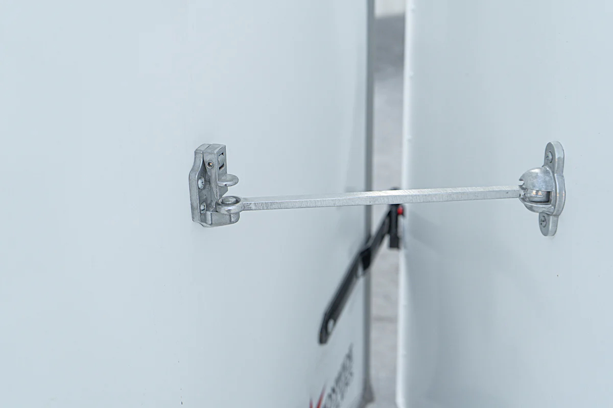 LoneStar 6.5'x16' 14k Steel Enclosed Cargo Trailer w/ Rear Barn Doors (C2) - Stock #89834 - Image 10 of 16 LoneStar 6.5'x16' 14k Steel Enclosed Cargo Trailer w/ Rear Barn Doors (C2) - Stock #89834 - Image 10 of 16