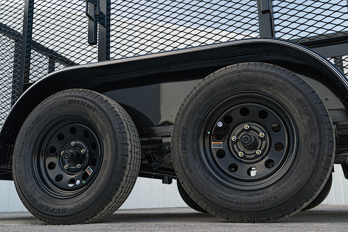 Texas Bragg 16'x83" Landscape Trailer w/ 4' Sides & 4' Gate (L2) - Stock #89872 - Image 11 of 16 Texas Bragg 16'x83" Landscape Trailer w/ 4' Sides & 4' Gate (L2) - Stock #89872 - Image 11 of 16