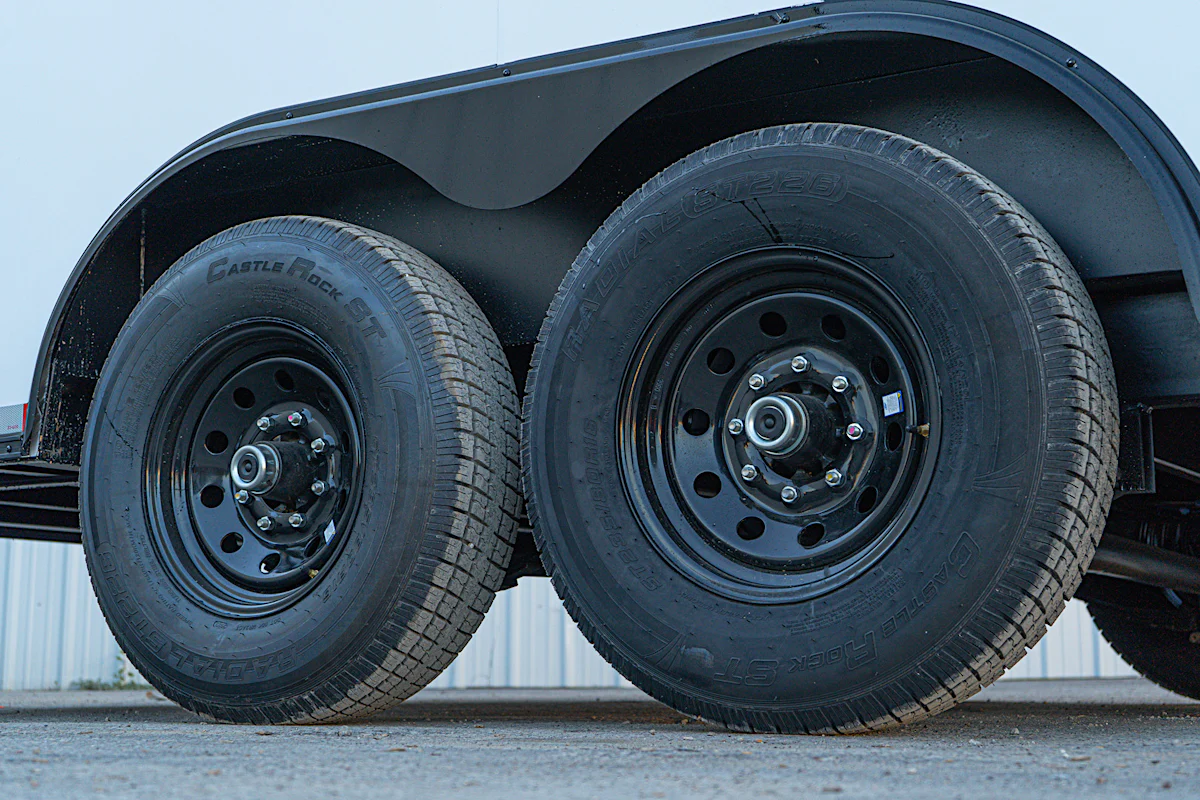 Spartan 8.5'x20' Enclosed Cargo Trailer w/ Rear Ramp Door (C2) - Stock #89906 - Image 11 of 19 Spartan 8.5'x20' Enclosed Cargo Trailer w/ Rear Ramp Door (C2) - Stock #89906 - Image 11 of 19