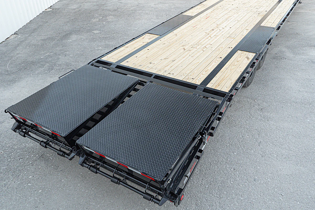 PJ Trailers 40'x102" 18k Gooseneck Flatbed Trailer w/ Singles (LX) - Stock #89930 - Image 22 of 27 PJ Trailers 40'x102" 18k Gooseneck Flatbed Trailer w/ Singles (LX) - Stock #89930 - Image 22 of 27