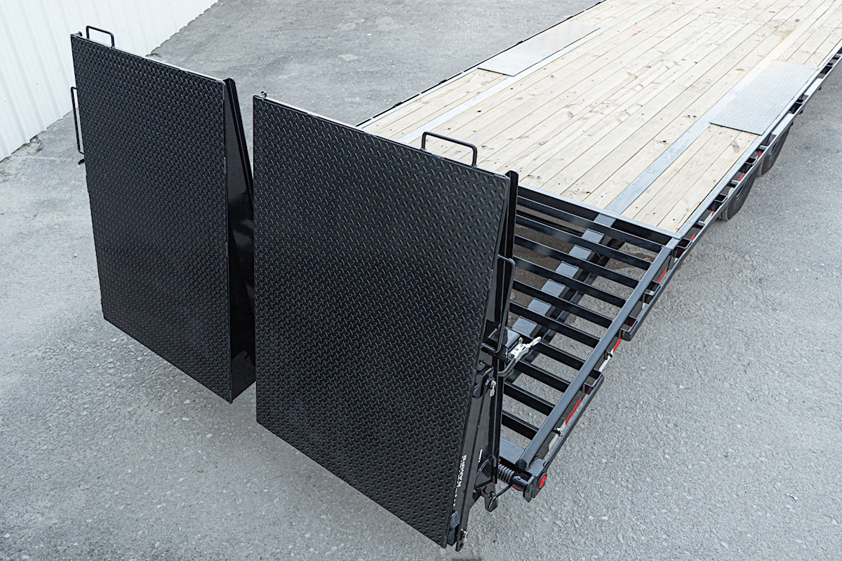 PJ Trailers 40'x102" 18k Gooseneck Flatbed Trailer w/ Singles (LX) - Stock #89930 - Image 23 of 27 PJ Trailers 40'x102" 18k Gooseneck Flatbed Trailer w/ Singles (LX) - Stock #89930 - Image 23 of 27