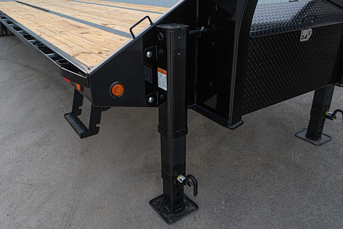 PJ Trailers 40'x102" Gooseneck Low Pro Flatbed Trailer w/ Duals (LD) - Stock #89960 - Image 8 of 20 PJ Trailers 40'x102" Gooseneck Low Pro Flatbed Trailer w/ Duals (LD) - Stock #89960 - Image 8 of 20