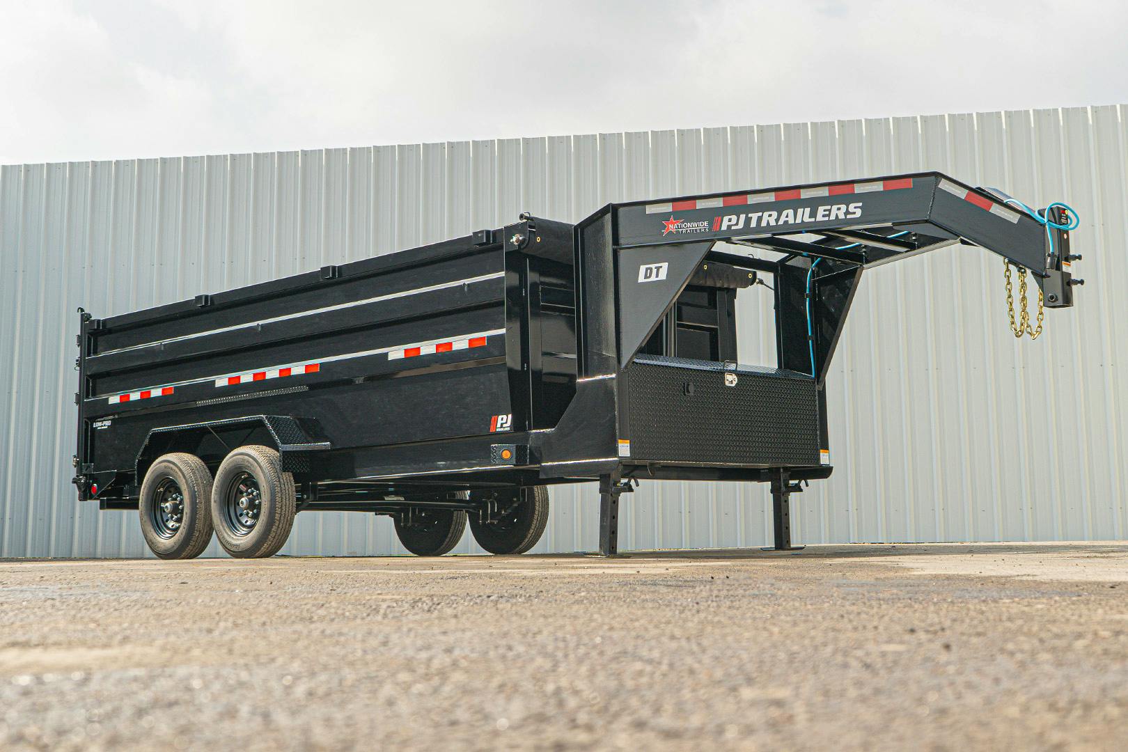 PJ Trailers 16'x83" Gooseneck Telescopic Dump Trailer w/ 4' Sides (DT) - Stock #90023 - Image 6 of 31
