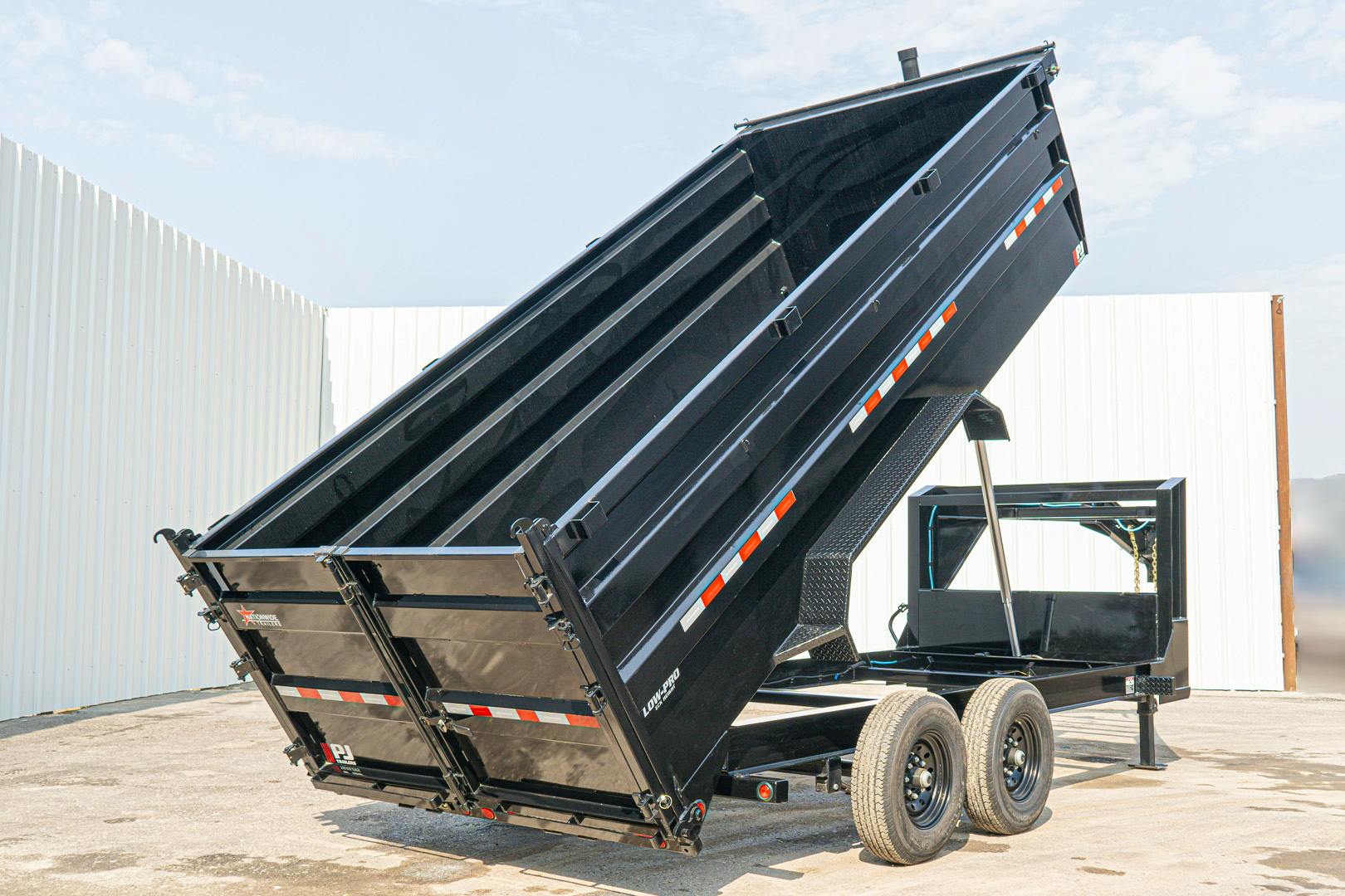 PJ Trailers 16'x83" Gooseneck Telescopic Dump Trailer w/ 4' Sides (DT) - Stock #90023 - Image 23 of 31