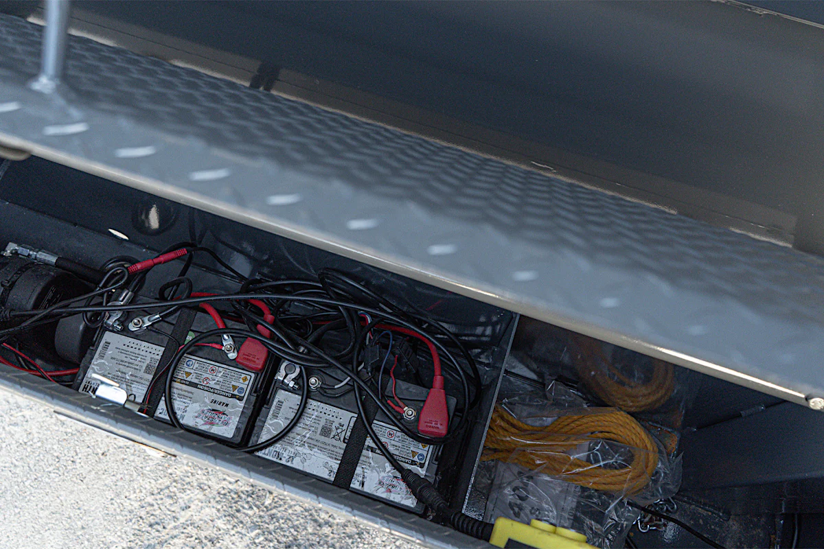 PJ Trailers 16'x83" Gooseneck HD Low Pro Dump Trailer w/ 3' Sides (DE) - Stock #90043 - Image 13 of 32 PJ Trailers 16'x83" Gooseneck HD Low Pro Dump Trailer w/ 3' Sides (DE) - Stock #90043 - Image 13 of 32