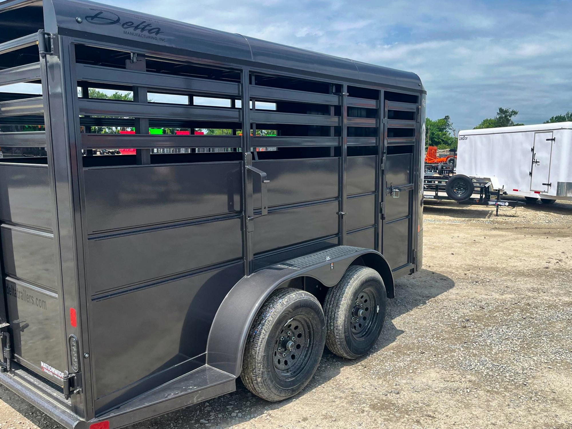 Delta 14' Livestock Trailer (500 ES)