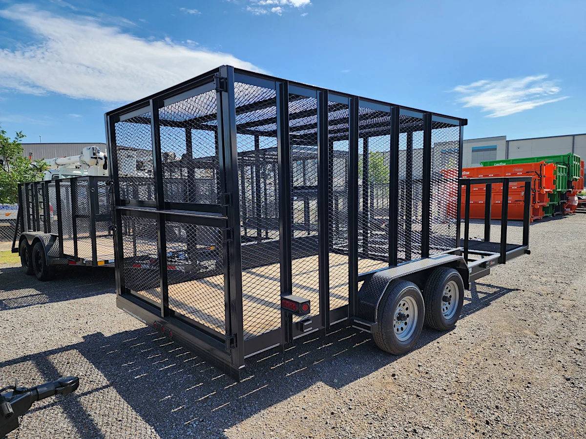 Texas Bragg 18'x83" Porta Potty Trash Trailer w/ Tandem Axle (ST) - Stock #90061 - Image 2 of 4 Texas Bragg 18'x83" Porta Potty Trash Trailer w/ Tandem Axle (ST) - Stock #90061 - Image 2 of 4