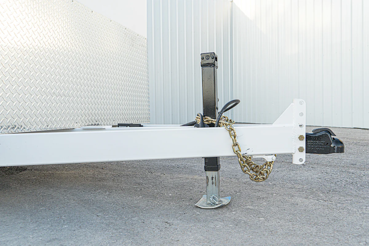 LoneStar 7.10'x24' 14k Steel Enclosed Cargo Trailer w/ Rear Ramp Door (C2) - Stock #90072 - Image 5 of 18 LoneStar 7.10'x24' 14k Steel Enclosed Cargo Trailer w/ Rear Ramp Door (C2) - Stock #90072 - Image 5 of 18