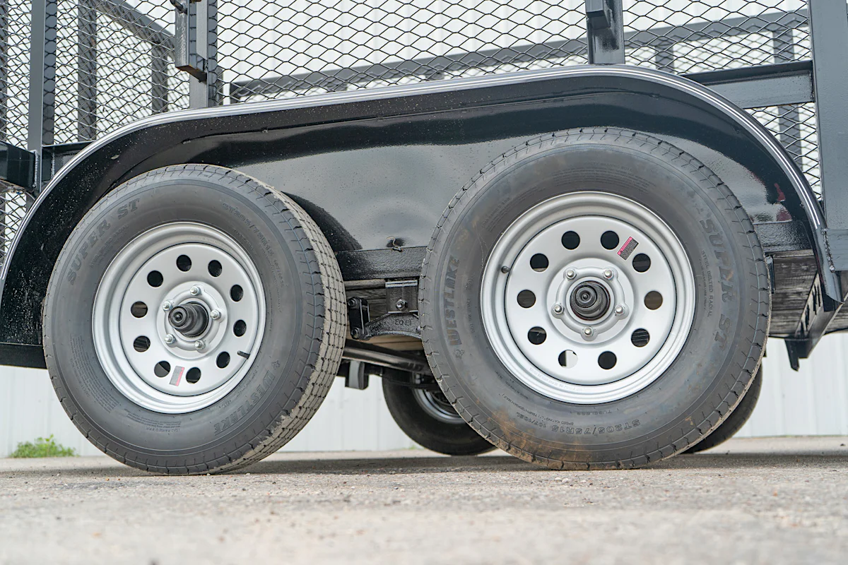 Texas Bragg 12'x83" Landscape Trailer w/ 4' Sides & 4' Gate (L2) - Stock #90266 - Image 10 of 15 Texas Bragg 12'x83" Landscape Trailer w/ 4' Sides & 4' Gate (L2) - Stock #90266 - Image 10 of 15