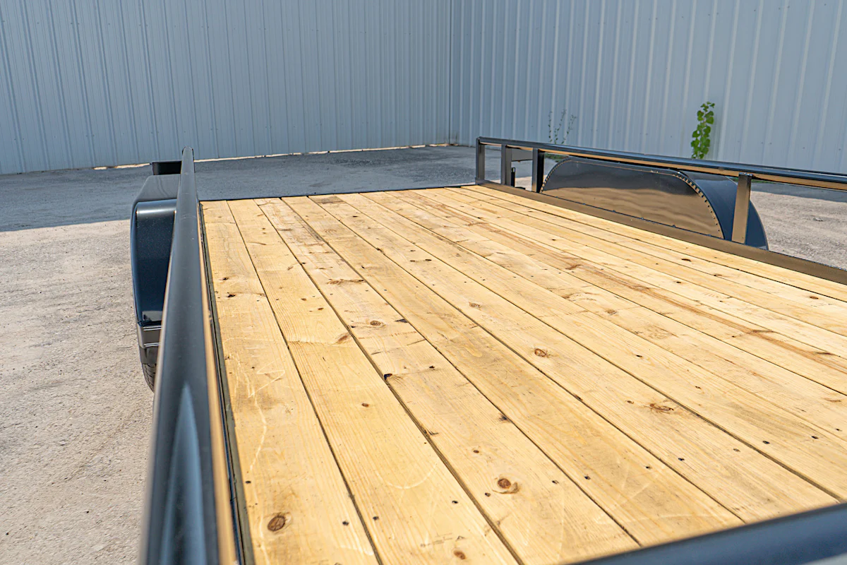 Texas Bragg 16'x83" Utility Trailer w/ Slide-In Ramps (U2) - Stock #90272 - Image 5 of 9 Texas Bragg 16'x83" Utility Trailer w/ Slide-In Ramps (U2) - Stock #90272 - Image 5 of 9