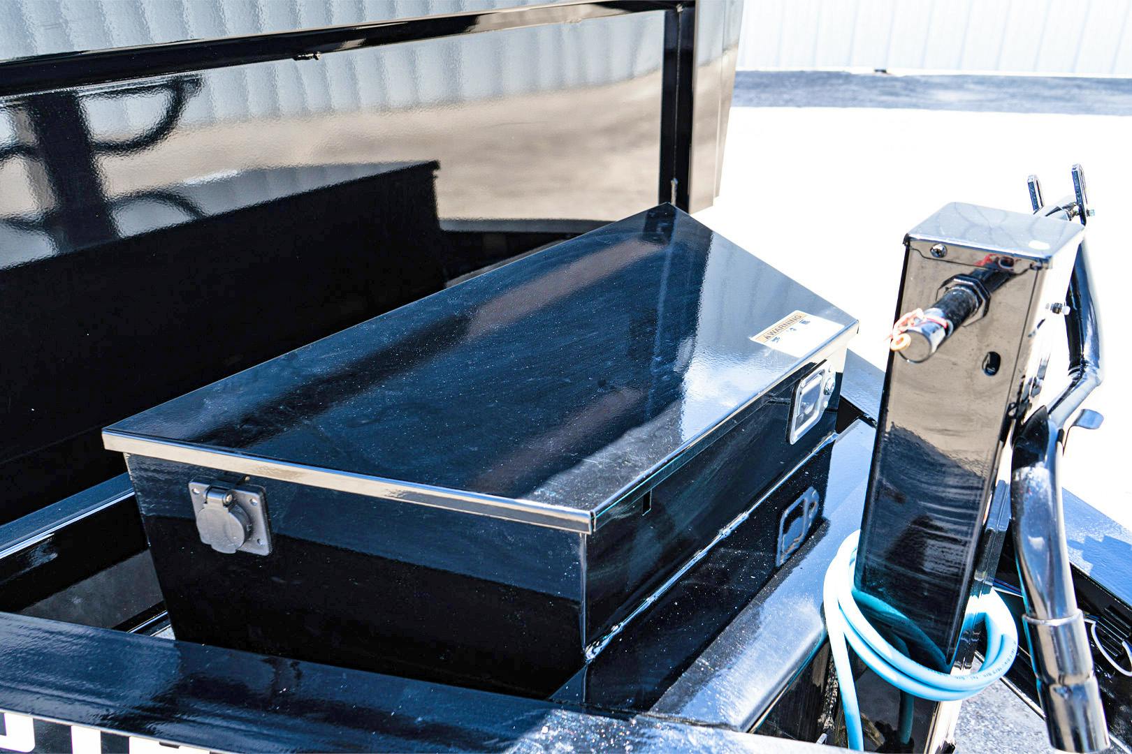 PJ Trailers 16'x83" Low Pro High Side Dump Trailer w/ 4' Sides (DM) - Stock #90280 - Image 10 of 30