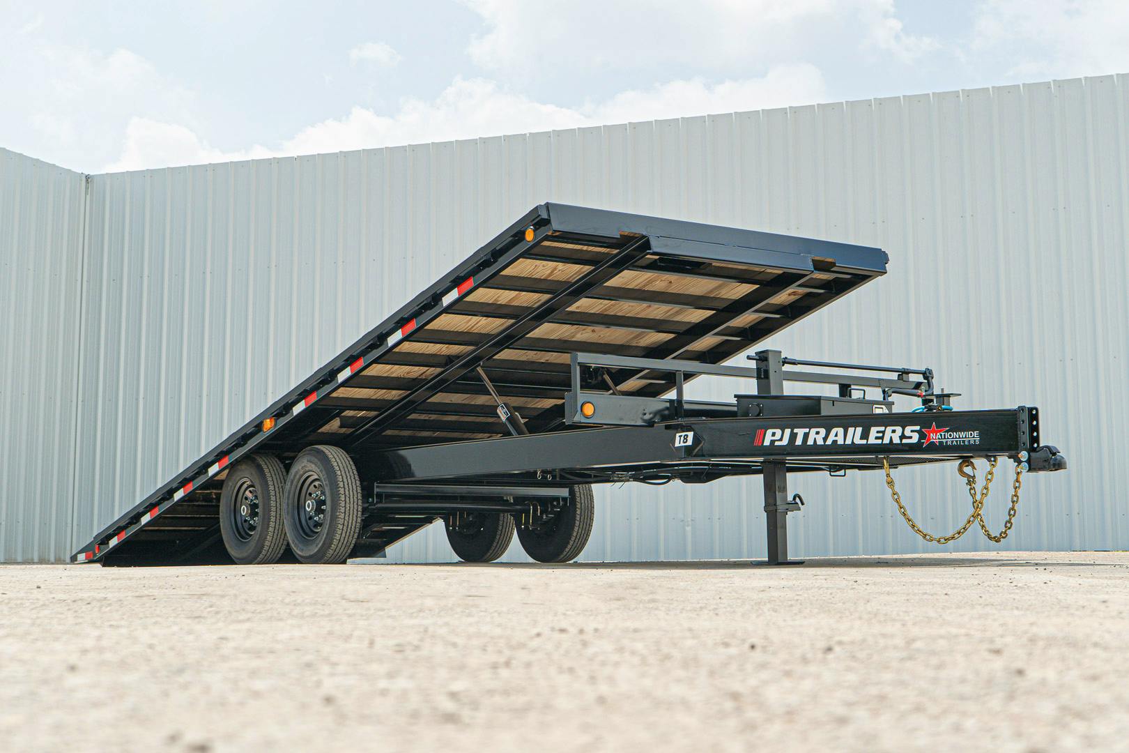 PJ Trailers 22'x102" Deckover Power Tilt Trailer (T8) - Stock #90302 - Image 5 of 22