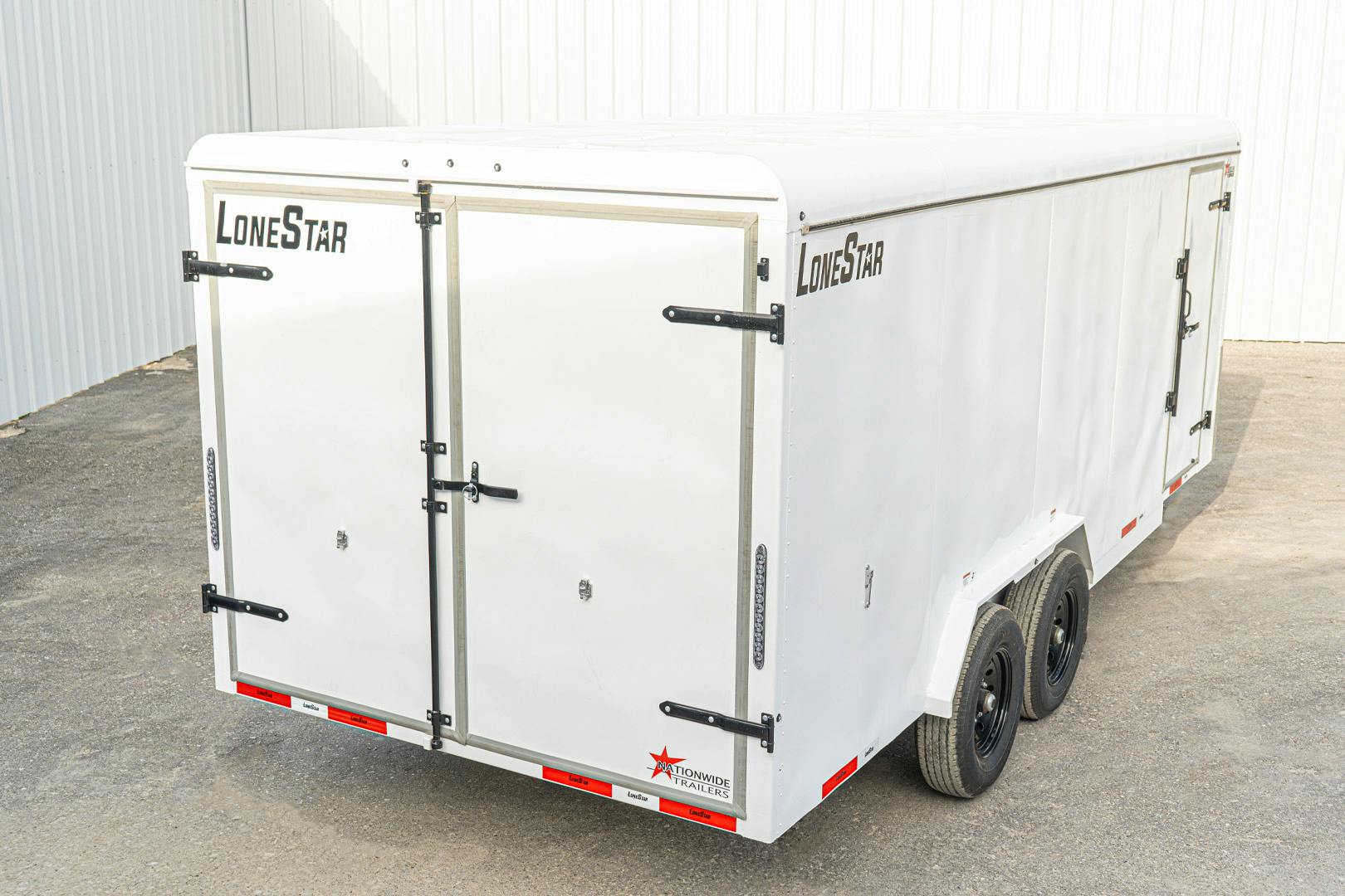 LoneStar 7.10'x20' 14k Steel Enclosed Cargo Trailer w/ Rear Barn Doors (C2) - Stock #90312 - Image 7 of 19