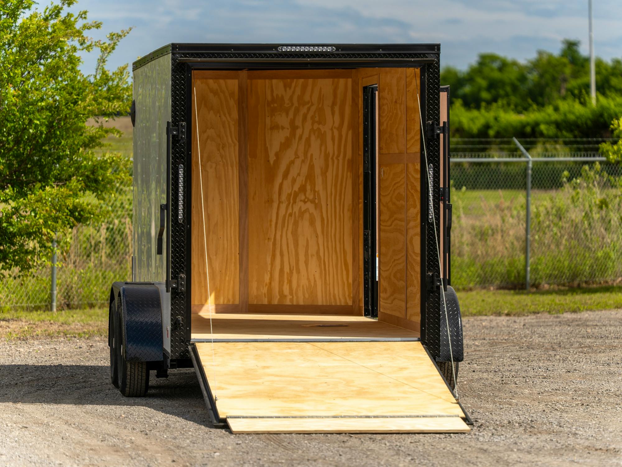 Cargo Mate 6'x12' Enclosed Cargo Trailer w/ Rear Ramp Door (V-Series) - Stock #90348 - Image 3 of 4