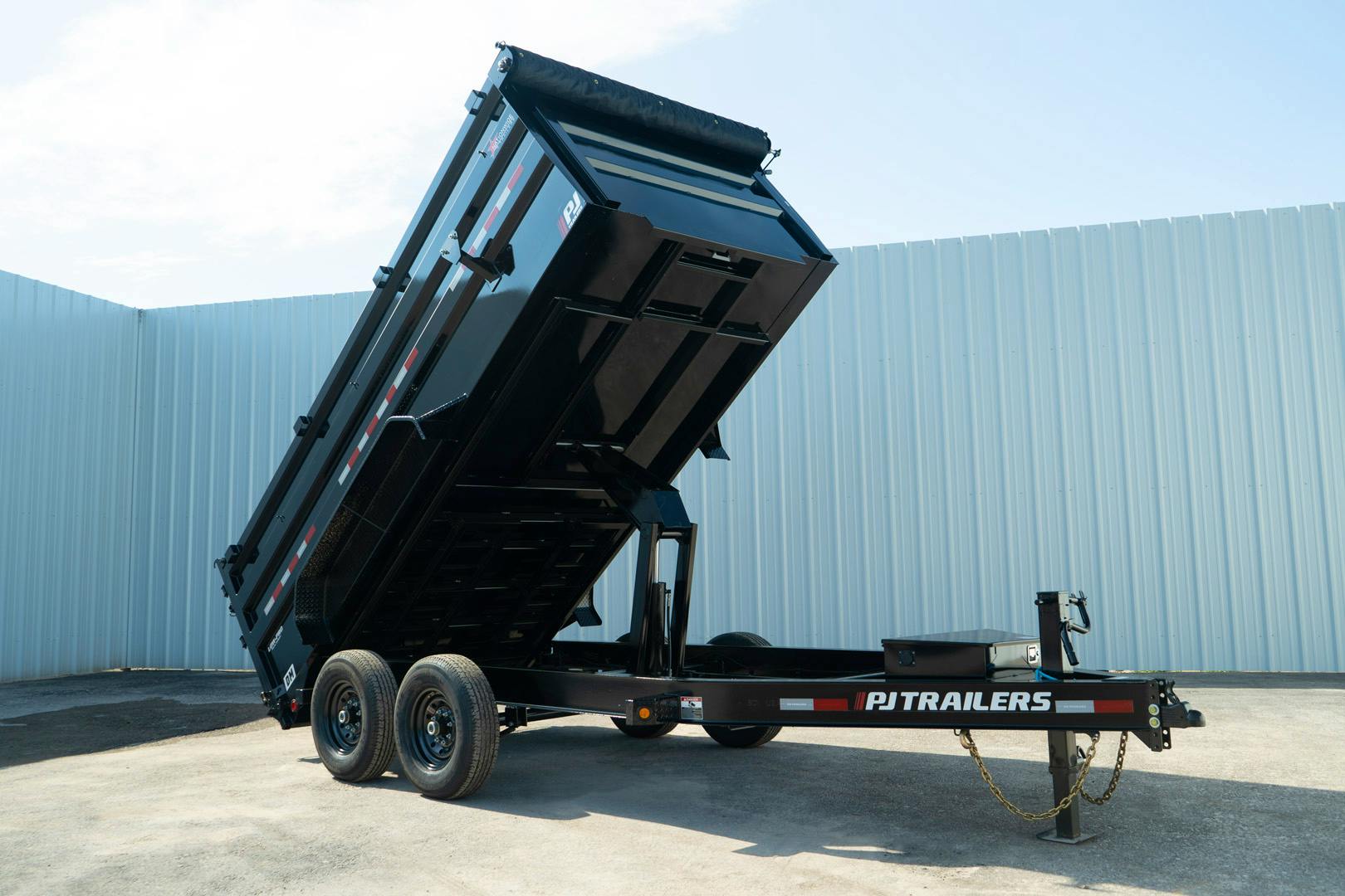 PJ Trailers 14'x83" Low Pro High Side Dump Trailer w/ 4' Sides (DM) - Stock #90431 - Image 4 of 30