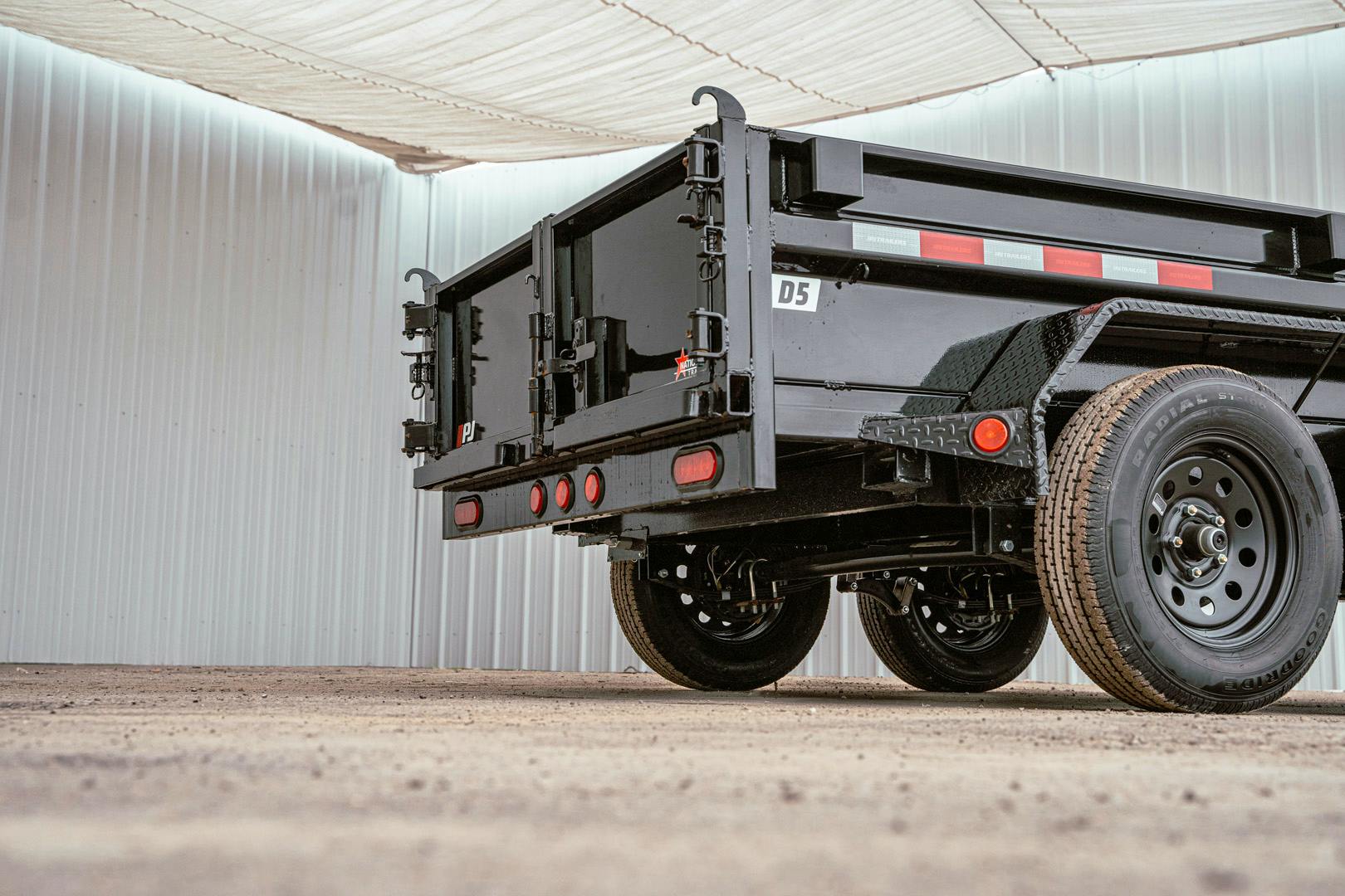 PJ Trailers 10'x60" Hydraulic Dump Trailer w/ 18" Sides (D5) - Stock #90504 - Image 22 of 26