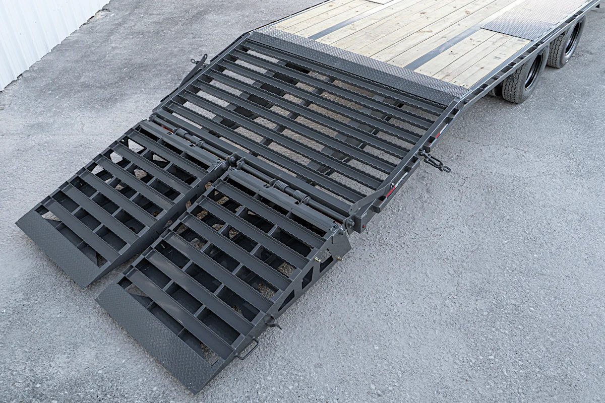 ARC Trailers 25'x102" 20K Gooseneck Flatbed Trailer w/ Duals (GDD) - Stock #90622 - Image 7 of 8 ARC Trailers 25'x102" 20K Gooseneck Flatbed Trailer w/ Duals (GDD) - Stock #90622 - Image 7 of 8