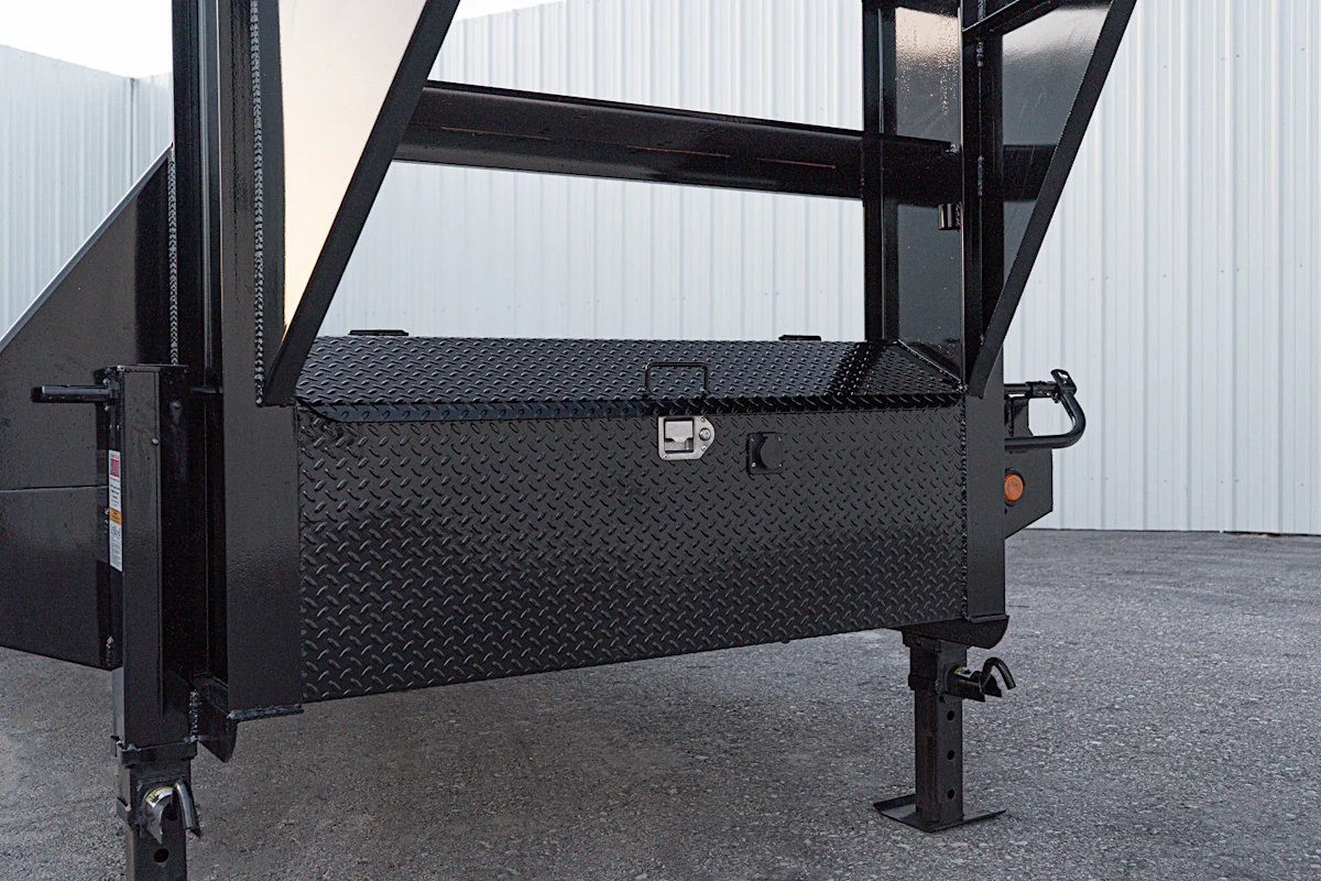 PJ Trailers 26'x102" Gooseneck Deckover Power Tilt Trailer (T8) - Stock #90642 - Image 9 of 23 PJ Trailers 26'x102" Gooseneck Deckover Power Tilt Trailer (T8) - Stock #90642 - Image 9 of 23