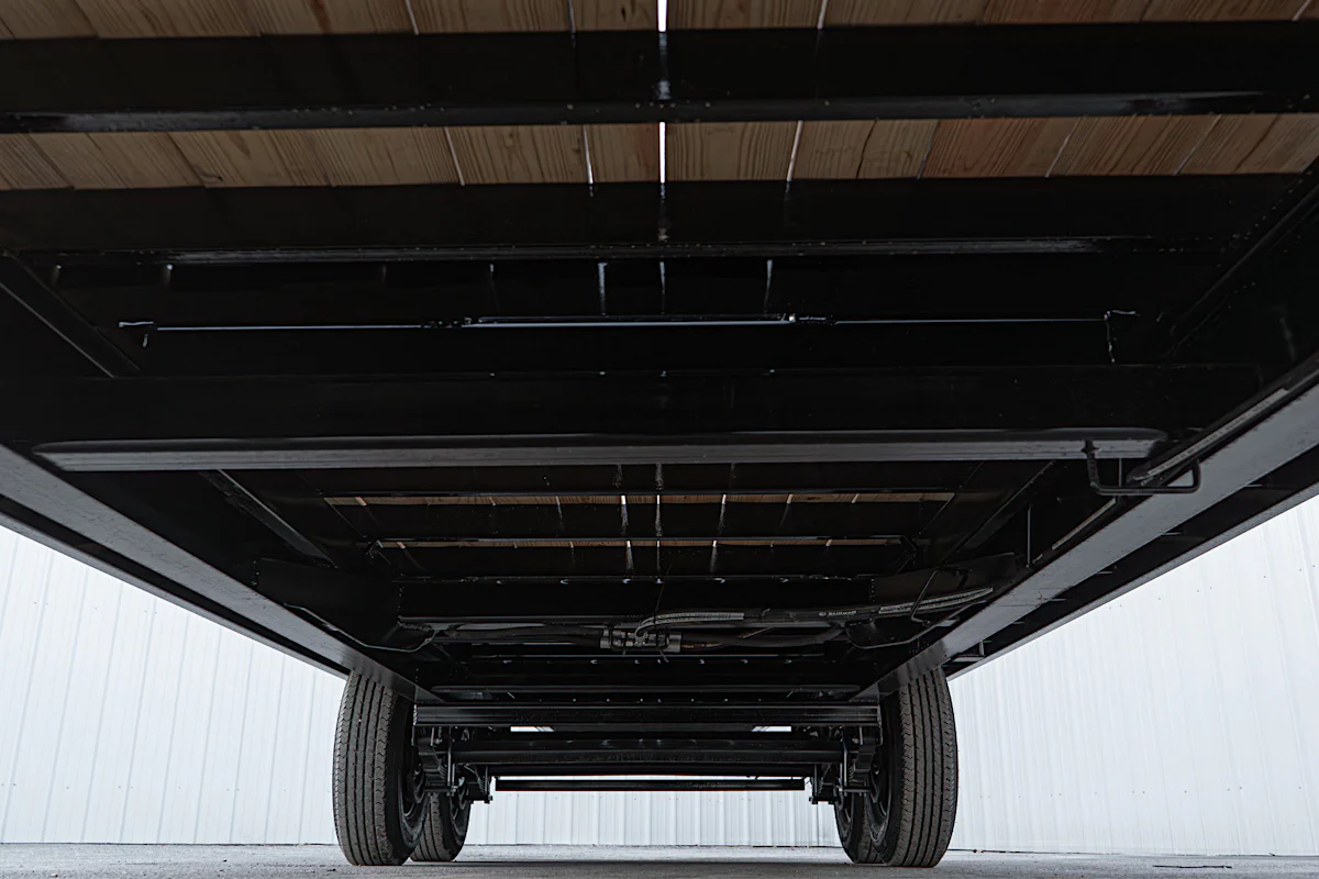 PJ Trailers 26'x102" Gooseneck Deckover Power Tilt Trailer (T8) - Stock #90642 - Image 13 of 23 PJ Trailers 26'x102" Gooseneck Deckover Power Tilt Trailer (T8) - Stock #90642 - Image 13 of 23