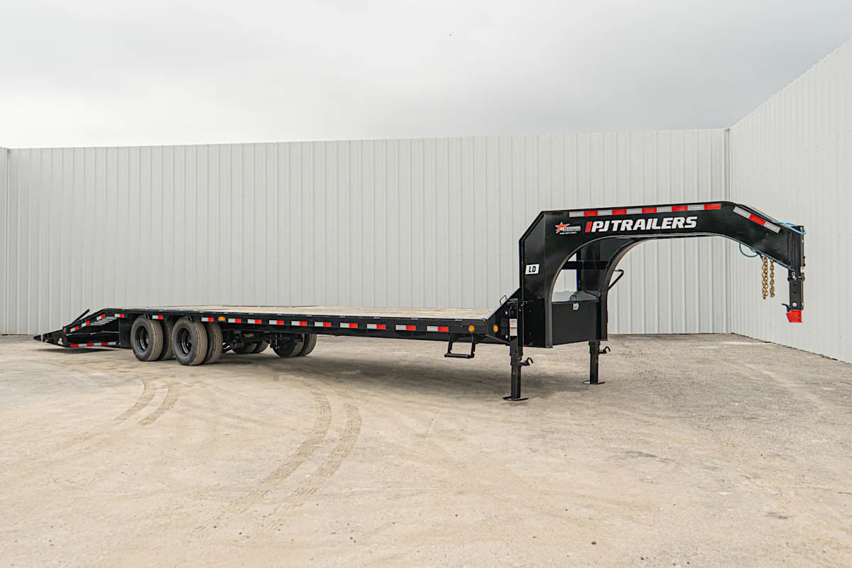 PJ Trailers 32'x102" Gooseneck Low Pro Flatbed Trailer w/ Duals (LD) - Stock #90643 - Image 6 of 28 PJ Trailers 32'x102" Gooseneck Low Pro Flatbed Trailer w/ Duals (LD) - Stock #90643 - Image 6 of 28