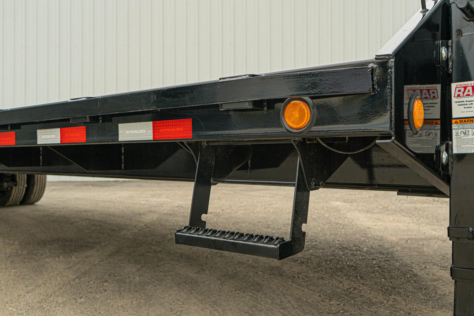 PJ Trailers 32'x102" Gooseneck Low Pro Flatbed Trailer w/ Duals (LD) - Stock #90643 - Image 16 of 28