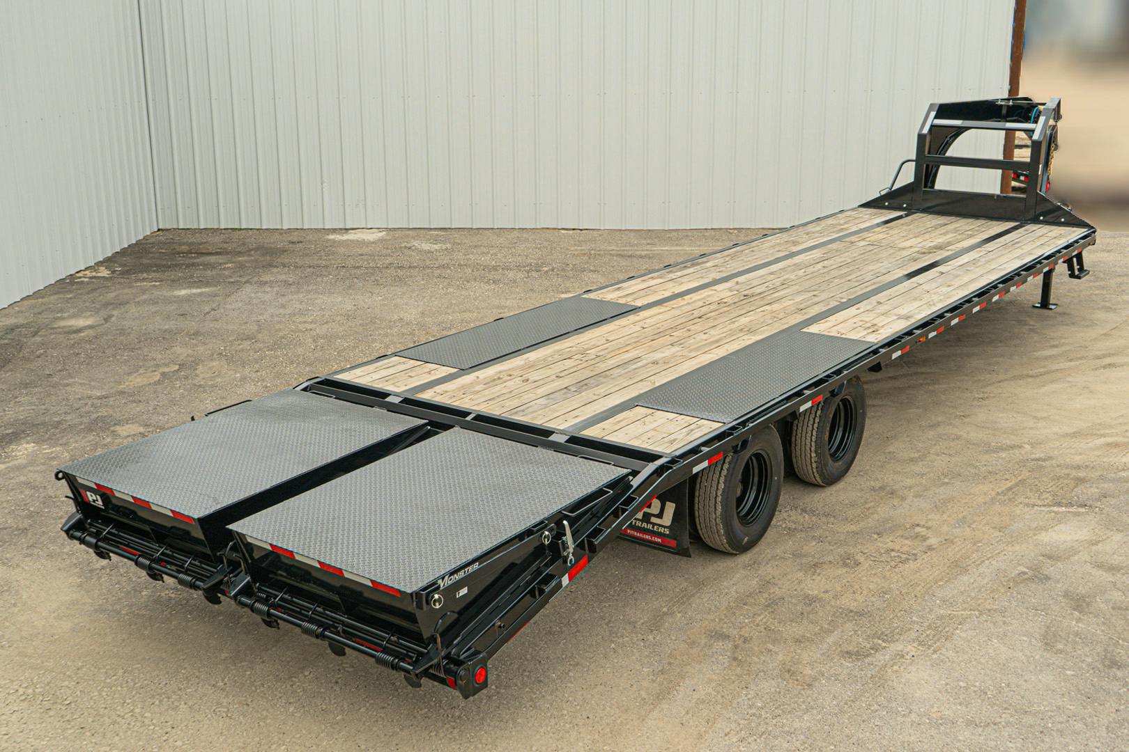 PJ Trailers 32'x102" Gooseneck Low Pro Flatbed Trailer w/ Duals (LD) - Stock #90643 - Image 22 of 28