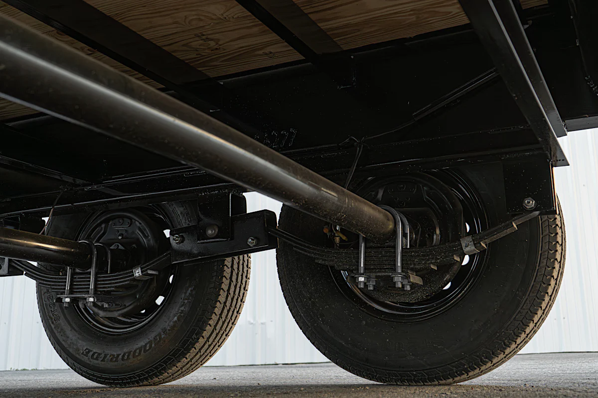 PJ Trailers 28'x102" Gooseneck Low Pro Flatbed Trailer w/ Singles (LS) - Stock #90777 - Image 16 of 20 PJ Trailers 28'x102" Gooseneck Low Pro Flatbed Trailer w/ Singles (LS) - Stock #90777 - Image 16 of 20