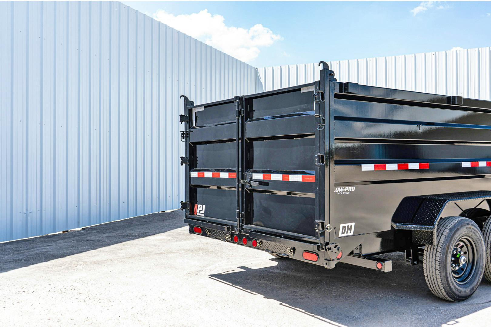 PJ Trailers 16'x83" Low Pro High Side Dump Trailer w/ 4' Sides (DM) - Stock #90862 - Image 26 of 30