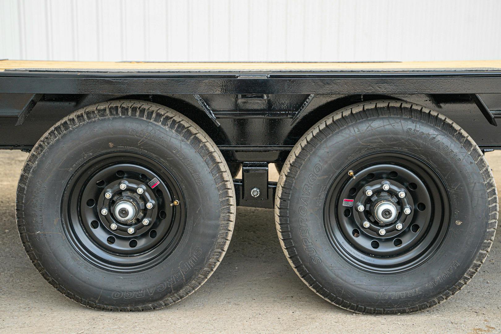PJ Trailers 32'x102" Gooseneck Low Pro Flatbed Trailer w/ Singles (LS) - Stock #90866 - Image 9 of 16