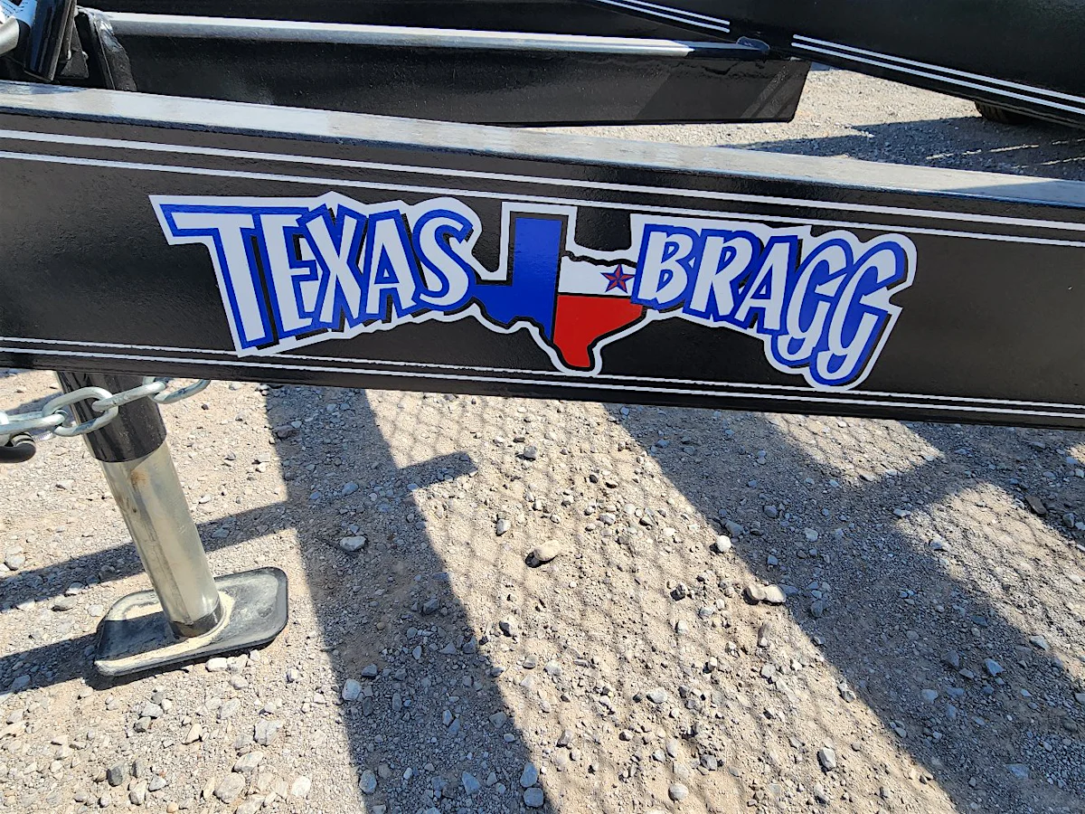 Texas Bragg 18'x83" Porta Potty Trash Trailer w/ Tandem Axle (ST) - Stock #90896 - Image 4 of 4 Texas Bragg 18'x83" Porta Potty Trash Trailer w/ Tandem Axle (ST) - Stock #90896 - Image 4 of 4